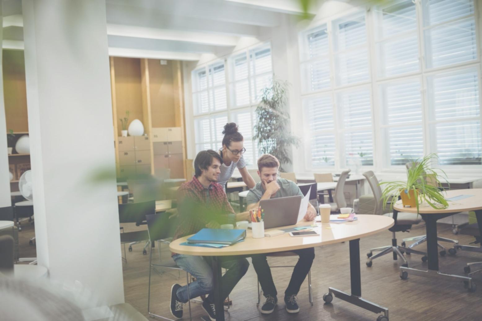 Espacio de trabajo colaborativo en nuestras oficinas de Madrid